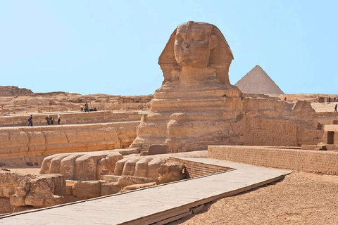 Vanuit Hurghada: Dagvullende tour door Caïro en Gizeh HoogtepuntenGedeelde Tour + Lunch + Entreegelden