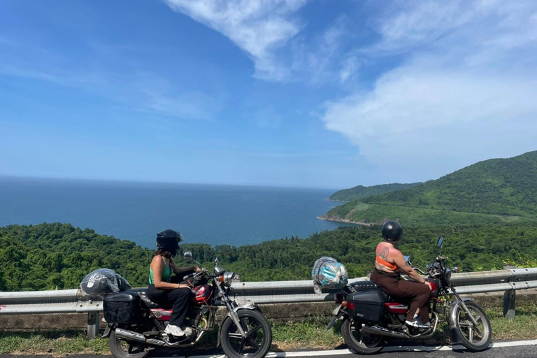 Da Nang/Hoi An Motorbike Day Tour: Explore via Hai Van Pass Da Nang Motorbike Day Tour: Linh Ung Pagoda - Hai Van Pass