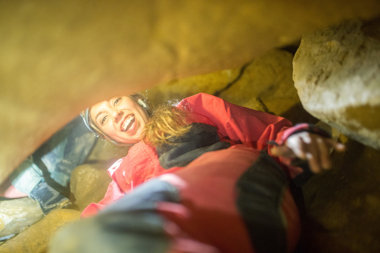 Budapest: Adventure Caving Tour with Guide