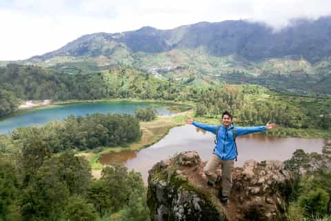 From Yogyakarta: Dieng Plateau Golden Sunrise Guided Trip