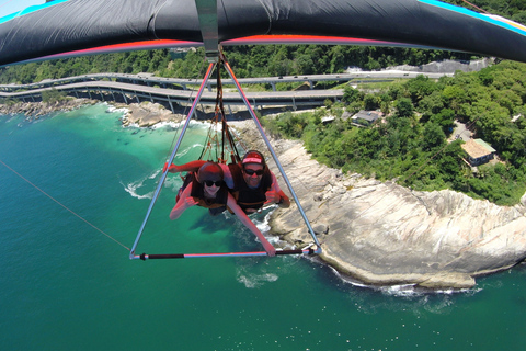 Abenteuer Drachenfliegen in Rio de JaneiroRio de Janeiro: Gleitschirmabenteuer mit Hotelabholung