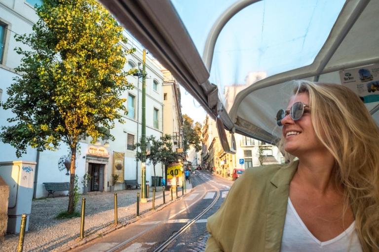 Lisboa y sus barrios: tour guiado en tuk tukTour en tuk tuk: recogida fuera del centro de Lisboa