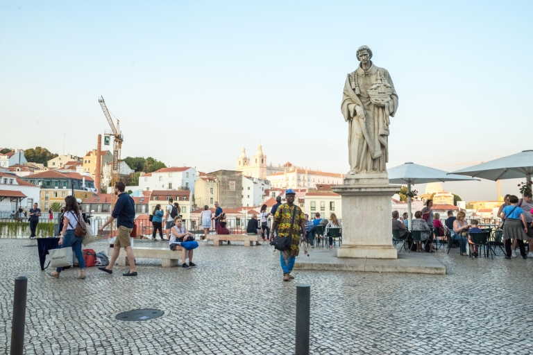 Lissabon: Stadtrundfahrt mit dem Tuk TukLissabon: Tuk Tuk-Rundfahrt, Abholung außerhalb vom Zentrum