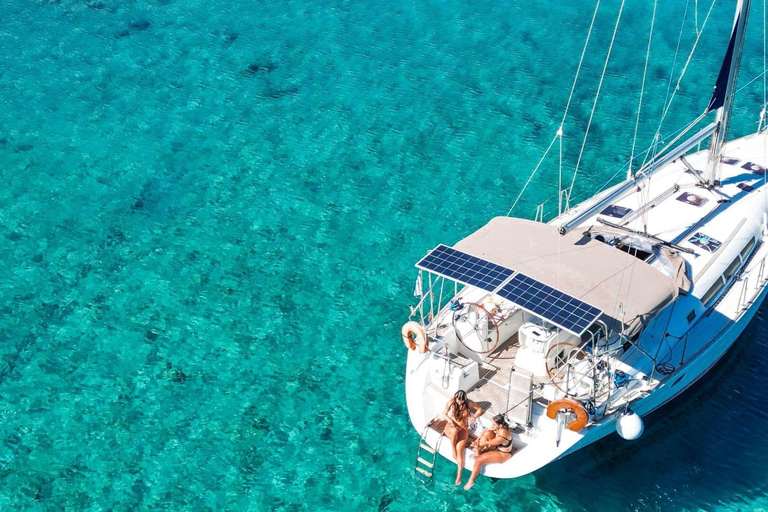 Croisière Dia Sailing avec repas et boissons tout comprisCroisière Dia avec service de transfert inclus