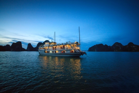 Halong Bay: 3-Day 2-Night 4-Star Cruise with Transfer Halong Bay 3-Day w/ Rosa Boutique Cruise & Premium Transfer