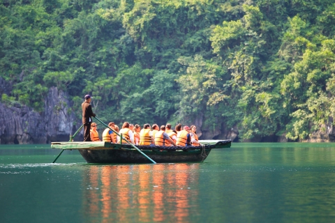 Vanuit Hanoi: boottocht van 2 dagen door Halong Bay
