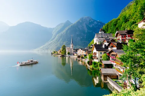 From Vienna: Full Day Trip to Hallstatt and Salzkammergut