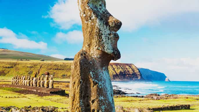 tour a la playa anakena y la cultura perdida de rapa nui
