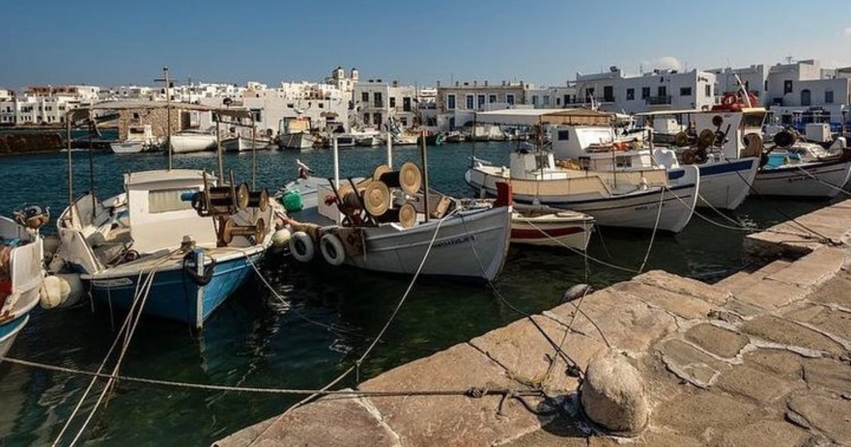 Von Paros Bustour zur Insel Paros und Bootstour nach Antiparos