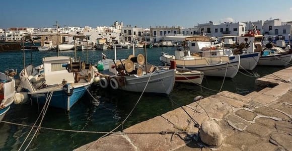 From Paros: Paros Island Bus Tour and Boat Trip to Antiparos