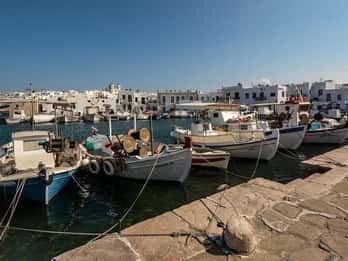 From Paros: Paros Island Bus Tour and Boat Trip to Antiparos