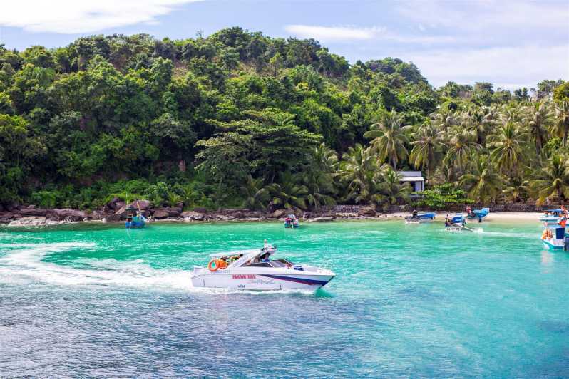 Phu Quoc: Speedboat Tour to 4 Islands in the South