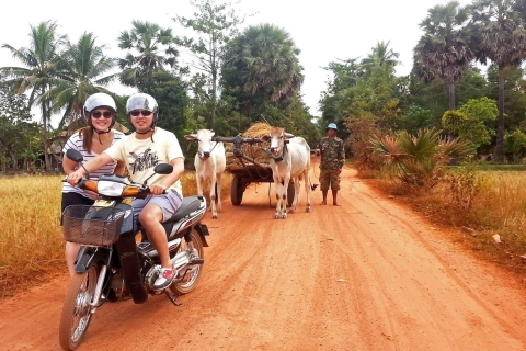 Siem Reap: 3-Hour Ancient Trails Motorbike Tour