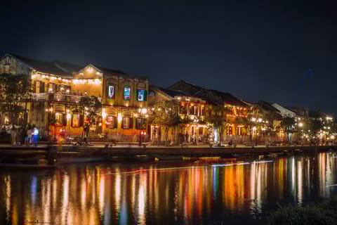 Hoi An by Night: 4-Hour Tour with Dinner