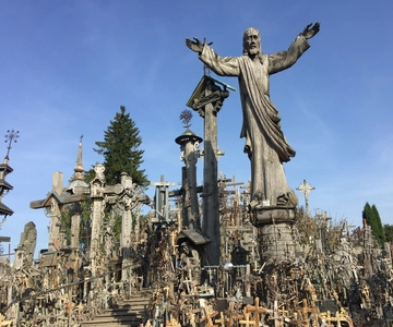 Route von Johannes Paul II: Berg der Kreuze, Tytuvenai & Siluva