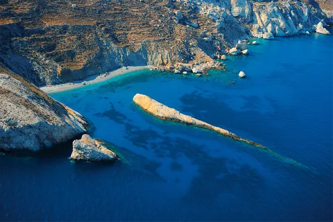From Sifnos: Private Speedboat Trip to Folegandros Island