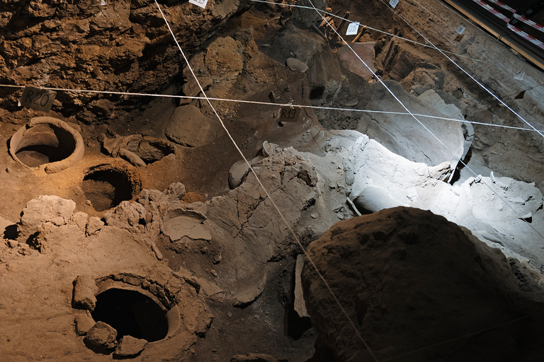 从埃里温出发：霍尔维拉普、诺拉万克、杰尔穆克和鸟洞霍尔维拉普、诺拉旺克、杰尔穆克私人观光（不含导游）