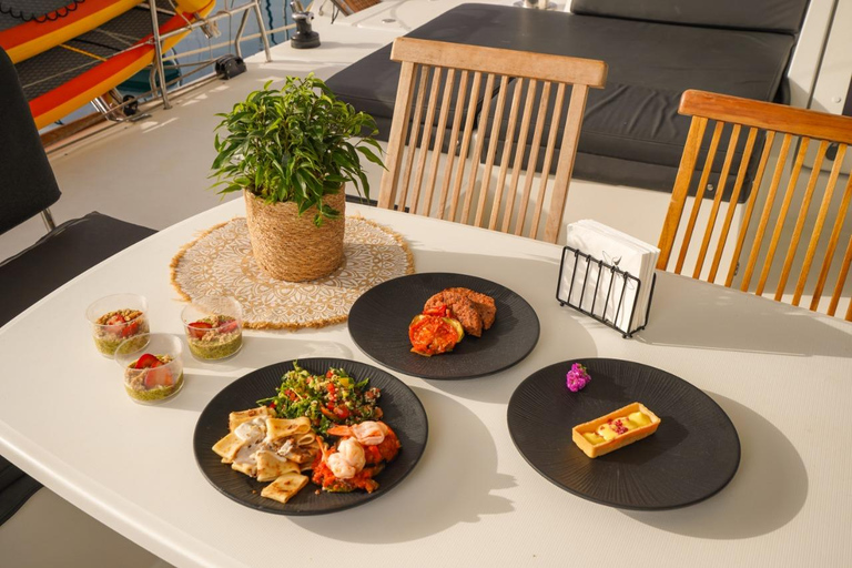 Souda: Premium Catamaran Cruise to Marathi Bay with Lunch w/Transfer from Agia Marina - Kolimvari