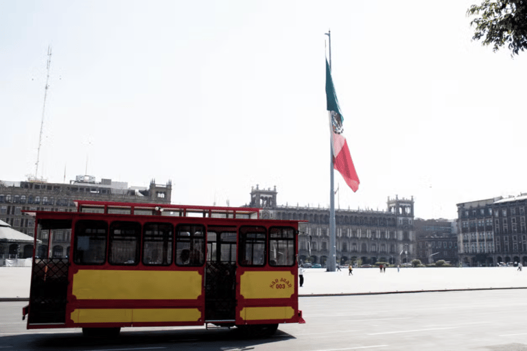 Ciudad de México: Tranvía México, los Puntos Icónicos y sus LeyendasCentro Histórico Cd. de México: Tranvía México, Puntos Icónicos y Leyendas