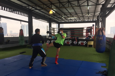 Bangkok: Muay Thai Boxing Kurs für AnfängerBangkok: 60-70 Minuten Muay Thai Boxing Kurs für Anfänger