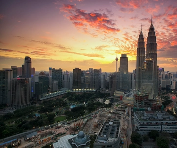 Kuala Lumpur City Tour with KL Tower Ticket