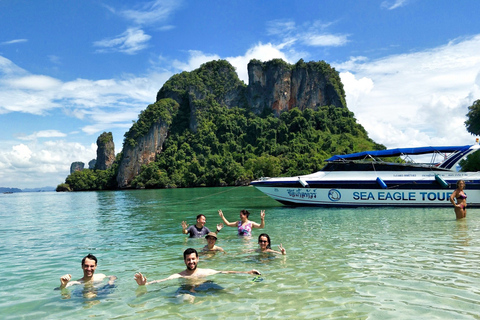 Krabi: Tagesausflug zu den Hong-Inseln mit Schnellboot und MittagessenHong Inseln Sightseeing