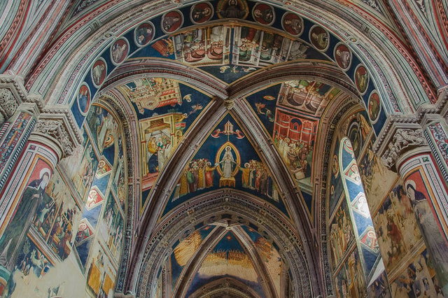 Visit Galatina Giottesque Frescoes and Walking Tour in Giurdignano, Italia