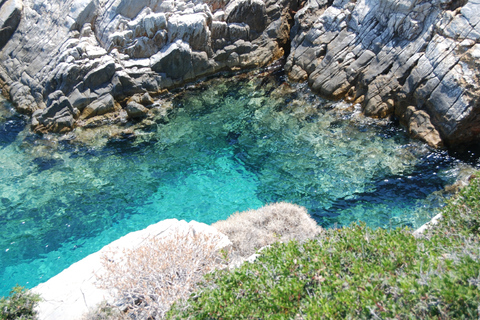 Crociera privata in motoscafo sulla costa meridionale dell&#039;isola di Sifnos