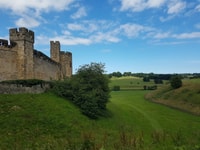 From Edinburgh, Holy Island, Alnwick Castle & Northumbria - Housity