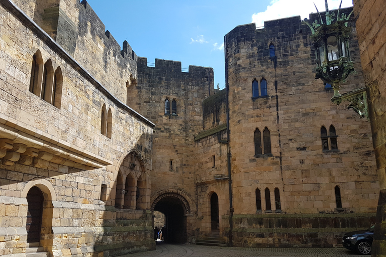 Vanuit Edinburgh: Holy Island, Alnwick Castle & Northumbrië