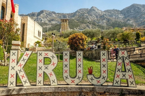 Desde Durres: Excursión de un día al Lago Bovilla, la Montaña Gamti y Kruja