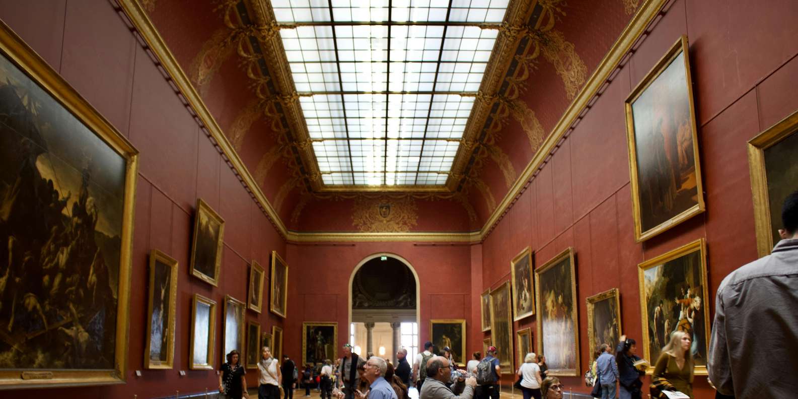 Paris: Louvre Museum Semi-Private Tour | Skip the Line