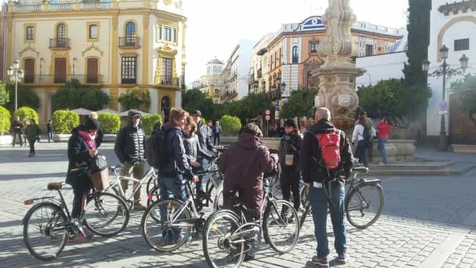 seville guided sightseeing tour by bike