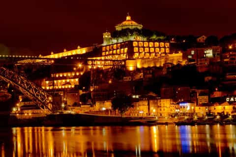 Porto Night Tour with Fado Dinner