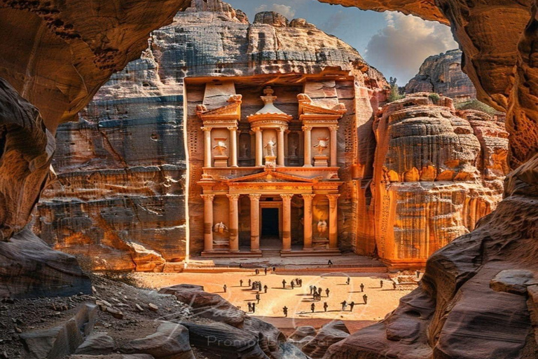 From Aqaba: Private Petra Day Tour with Round-Trip Transfers From Aqaba: Petra Private Full Day Guided Tour with Transfer