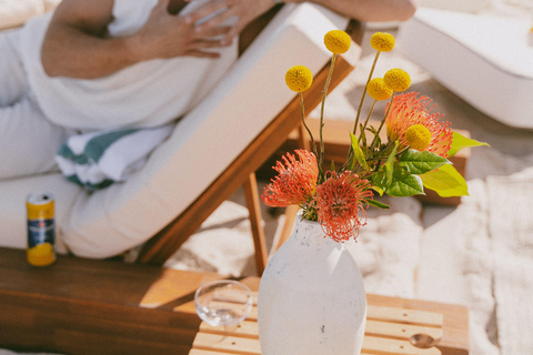 Miami: Private Beach Lounge and Picnic Set Up Grande Riviera Suite: Private Beach Lounge and Picnic Set Up