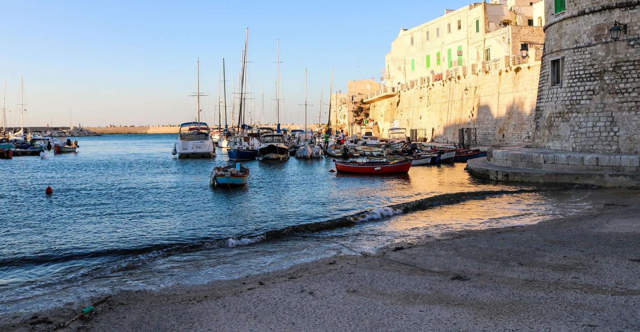 Private Tour Giovinazzo, Defence from the Sea and Beauty - Hizvo