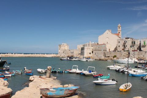Private Tour Giovinazzo: Defence from the Sea and Beauty