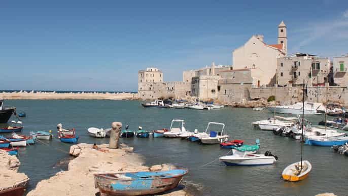 private tour giovinazzo defence from the sea and beauty