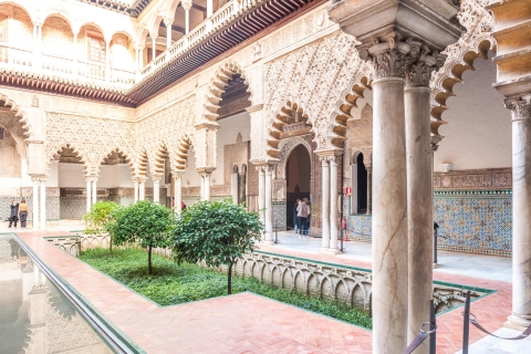 Seville: Alcazar Guided Tour with Entrance Seville: 1-Hour Alcazar Guided Tour in Spanish