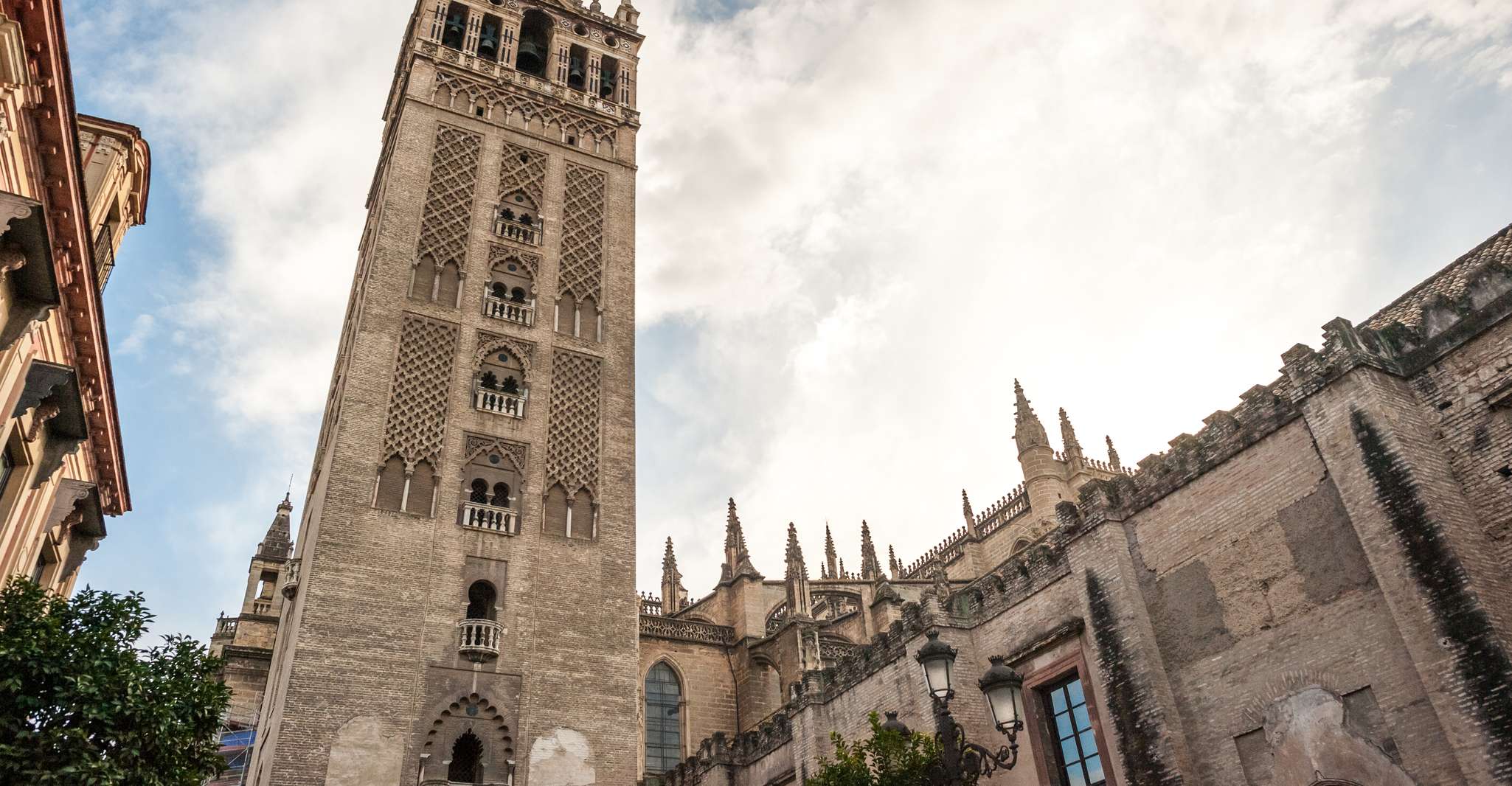 Seville, Cathedral Guided Tour with Priority Access - Housity