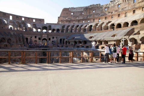 Koloseum: Prywatna wycieczka z dostępem do VIP Arena ArenaWycieczka w małej grupie z dostępem do VIP Arena