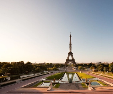 Welcome to Paris Day Trip from London via Train