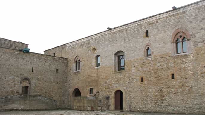 castel lagopesole private tour of the medieval castle