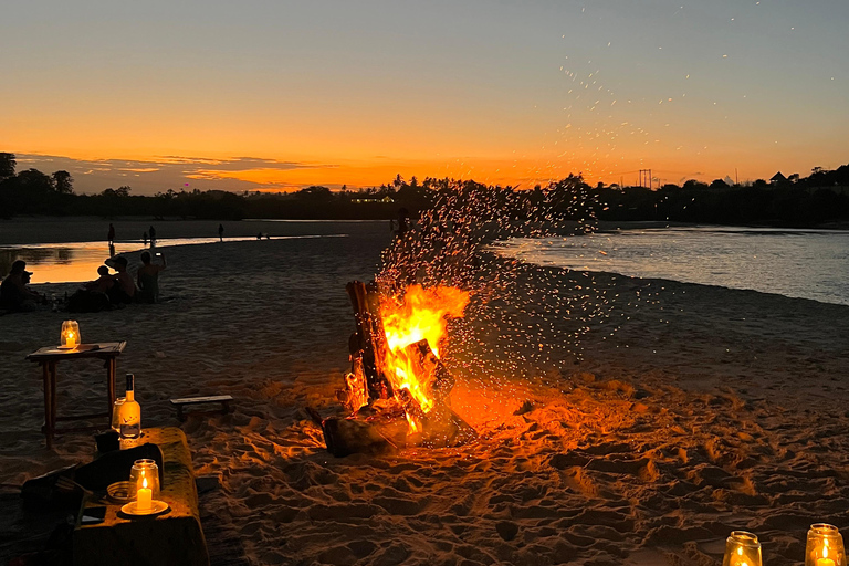 ROMANTIC BEACH BONFIRE DINNER