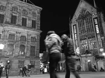 Amsterdam Untold: 2-stündiger geführter Rundgang bei Nacht Amsterdam Untold: 2-stündiger geführter Rundgang bei Nacht