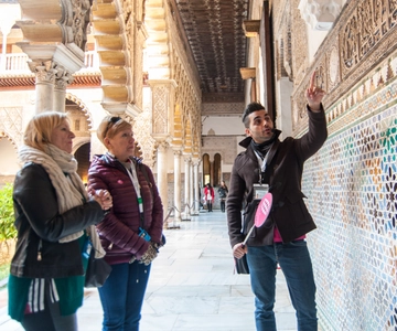 Alcázar and Cathedral Entry Ticket and Guided Tour
