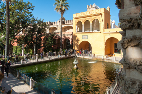 Sevilla: Inträde till Alcázar och katedralen och guidad turGuidad rundtur av Alcázar – gemensam rundtur på spanska