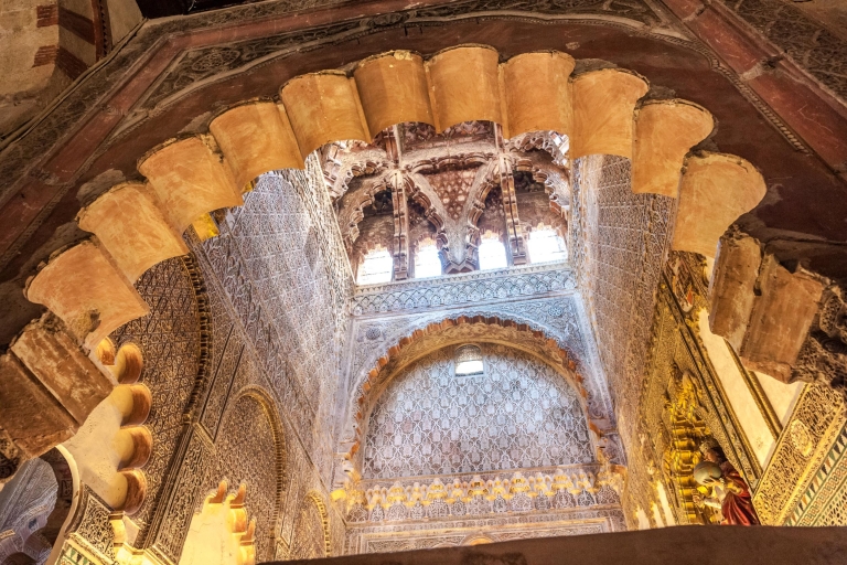 Tour guiado a la mezquita-catedral de Córdoba con ticketsTour compartido en francés