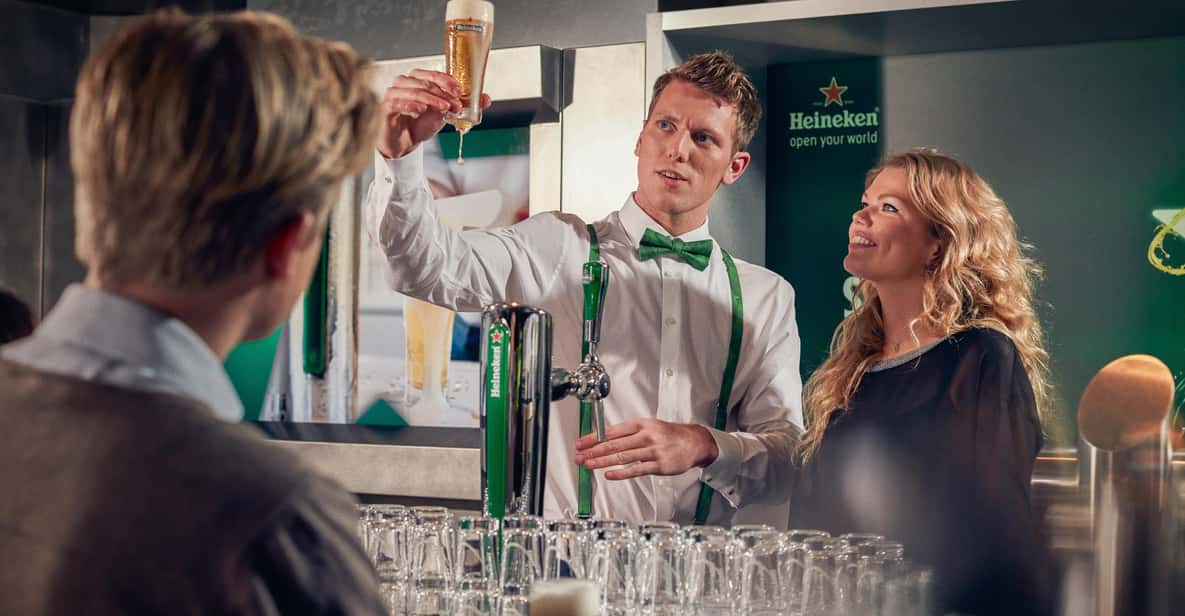 Afbeelding 3 van Amsterdam: hop-on-hop-off-bus en Heineken Experience